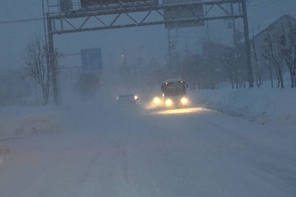 危険な積雪期の夜間